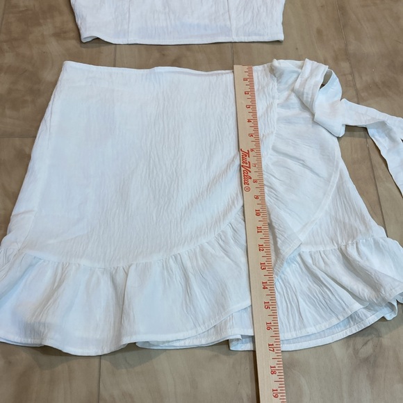 Pink Lily white out 2 piece skirt set - Picture 7 of 13